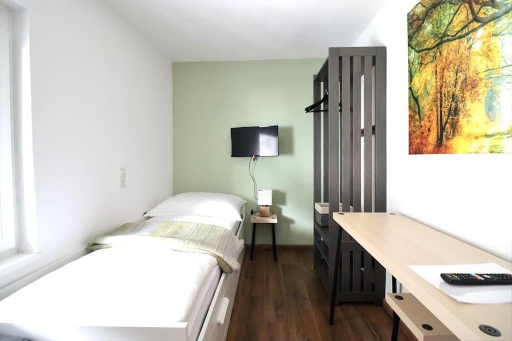 Schickes Zimmer Mit Top-Ausstattung In Idealer Lage Feldkirch Dış mekan fotoğraf
